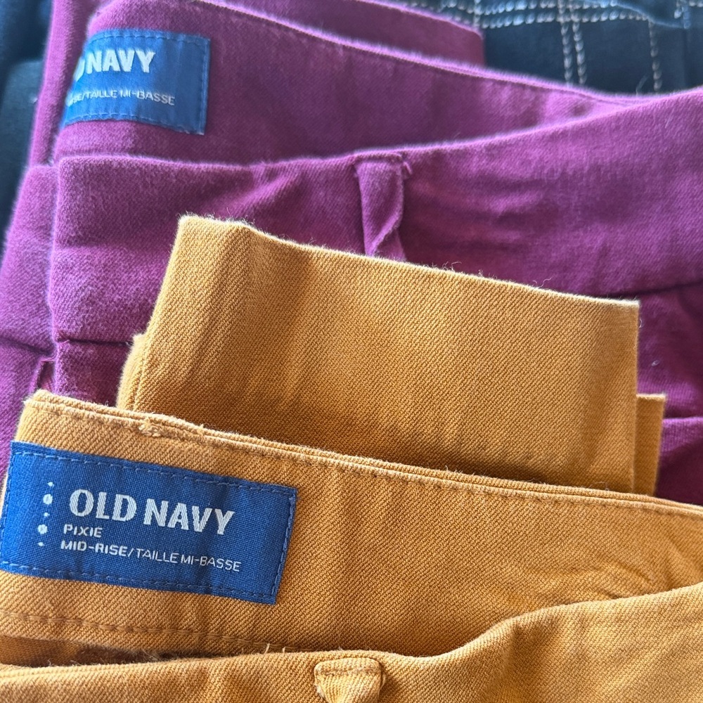 Old Navy Assorted Women's Pants Lot in Multiple Colors - Picture 5 of 5
